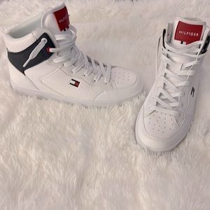 Tommy Hilfiger Mens Sneakers. Size 8.5. NWT